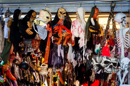 Best Places To Get Halloween Costumes In Los Angeles